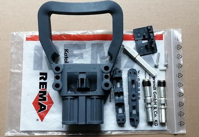 Hovedbilde Plug Rema 320A/50mm2 with handle (HAN)